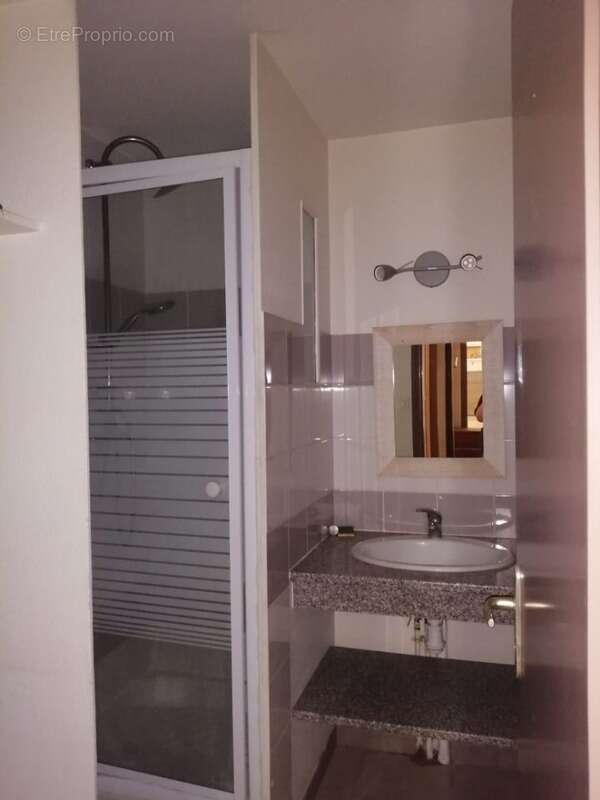 Appartement à SAINT-DENIS-DU-PIN