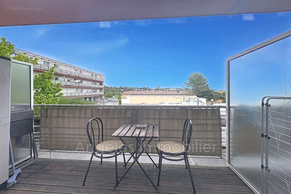 Appartement à VALBONNE