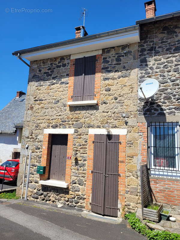 Maison à MESSEIX