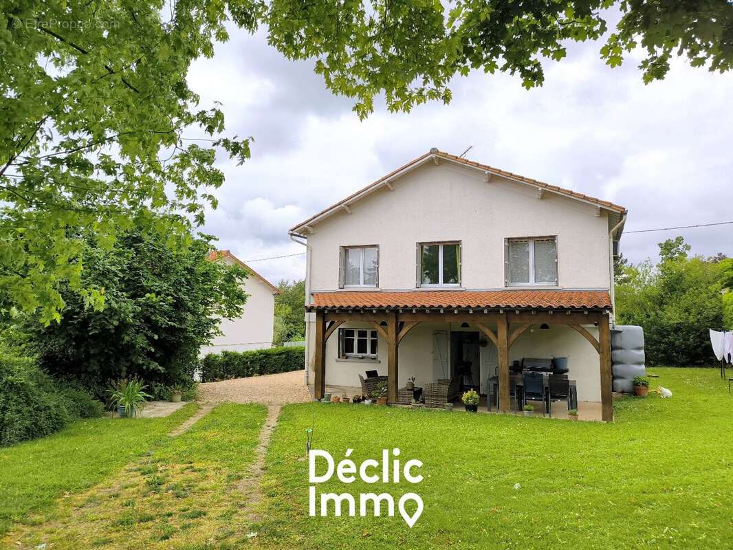 Maison à AIFFRES
