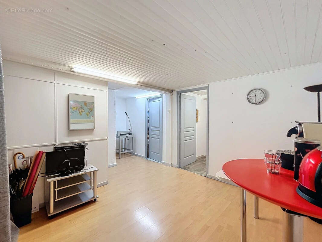 Commerce 152 m² à Saint-Raphael  - photo 6