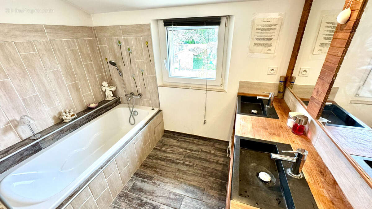 Maison à ALTHEN-DES-PALUDS