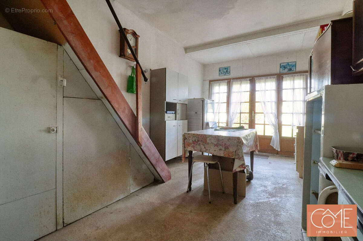 Maison à MONTREUIL-SUR-ILLE