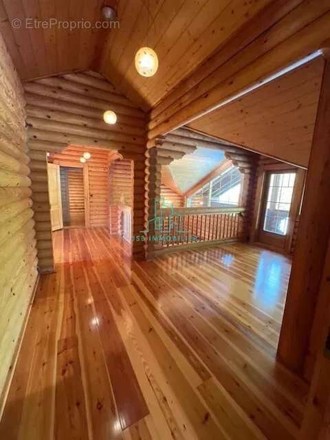 Maison à CHALLES-LES-EAUX