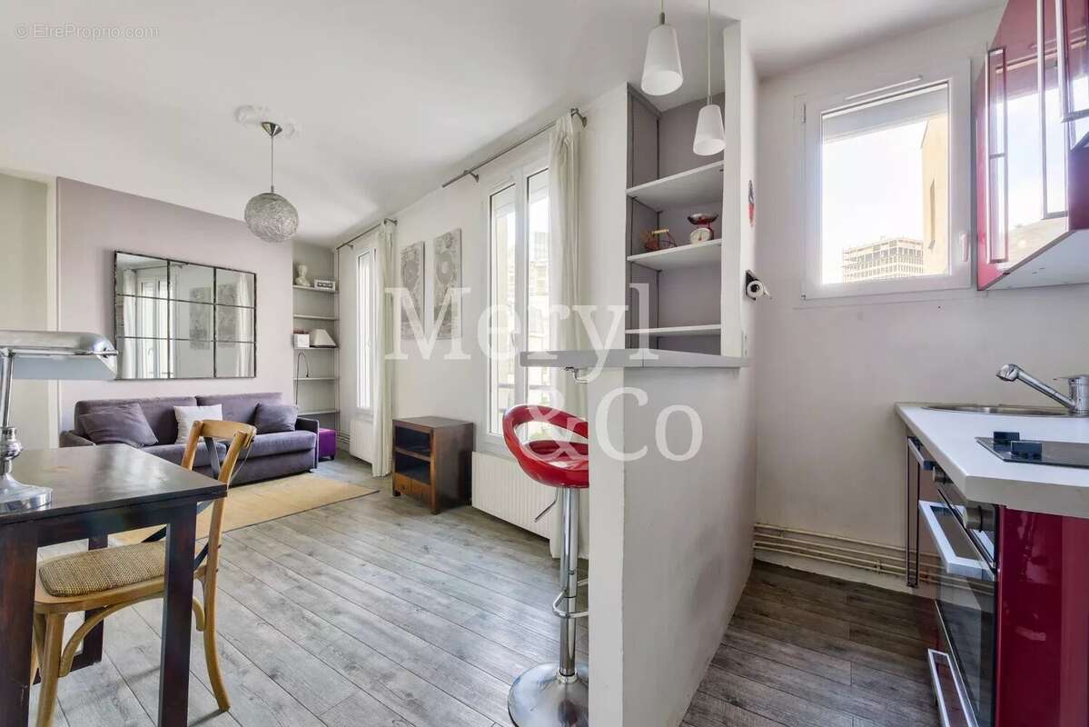 Appartement à PARIS-14E