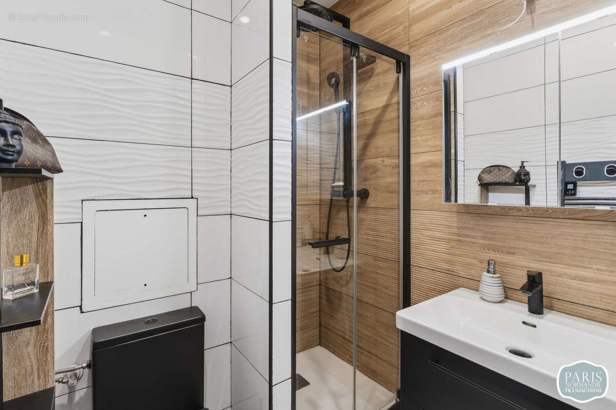 Appartement à LE PLESSIS-ROBINSON