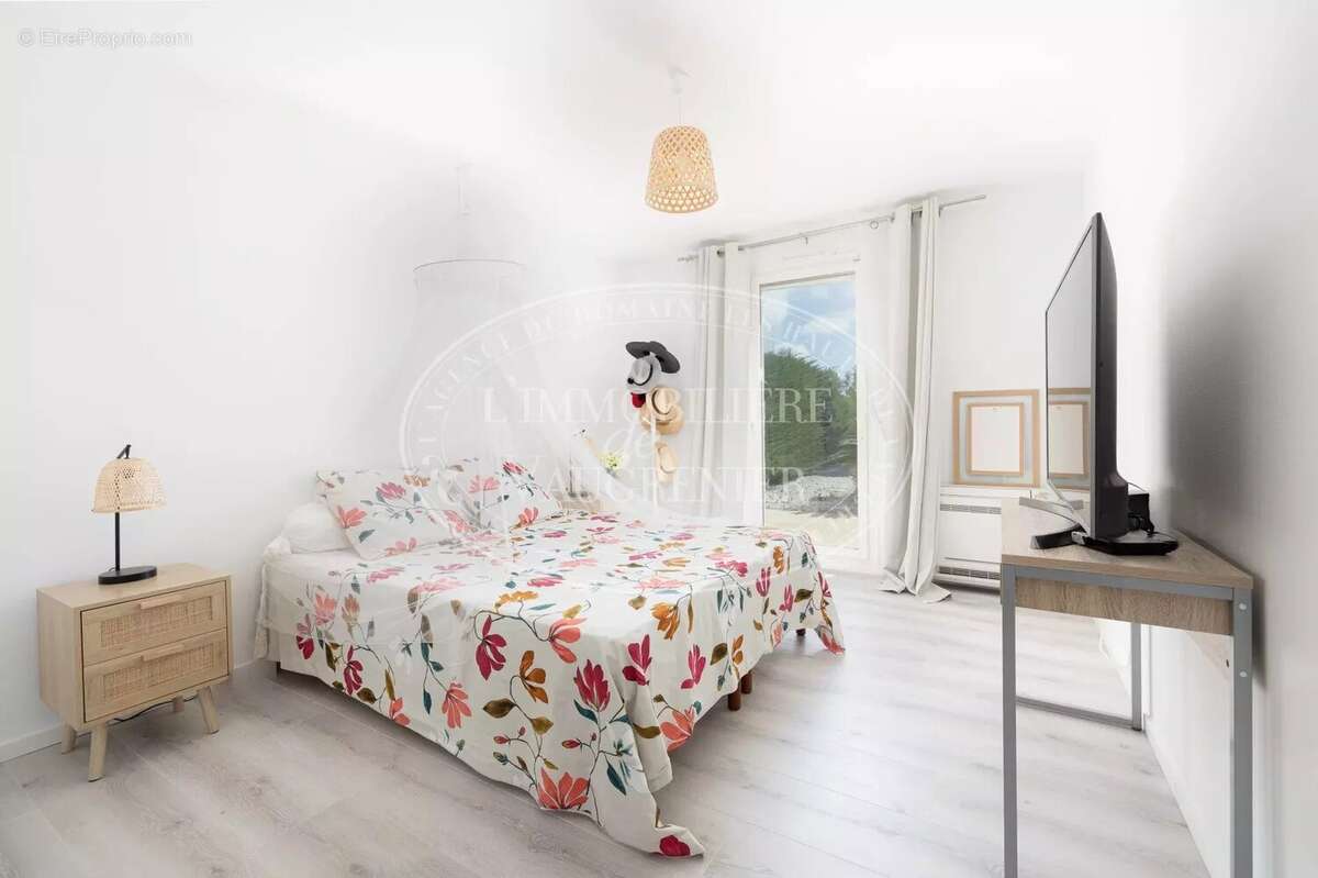 Vente hauts de vaugrenier villa 5 pièces 1 690 000.-€ - photo 12