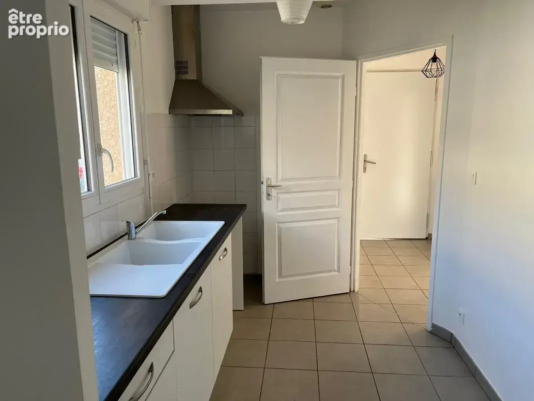 Spécial investisseurs, Maison T3 plein centre de Labastide-Saint-Sernin - photo 2