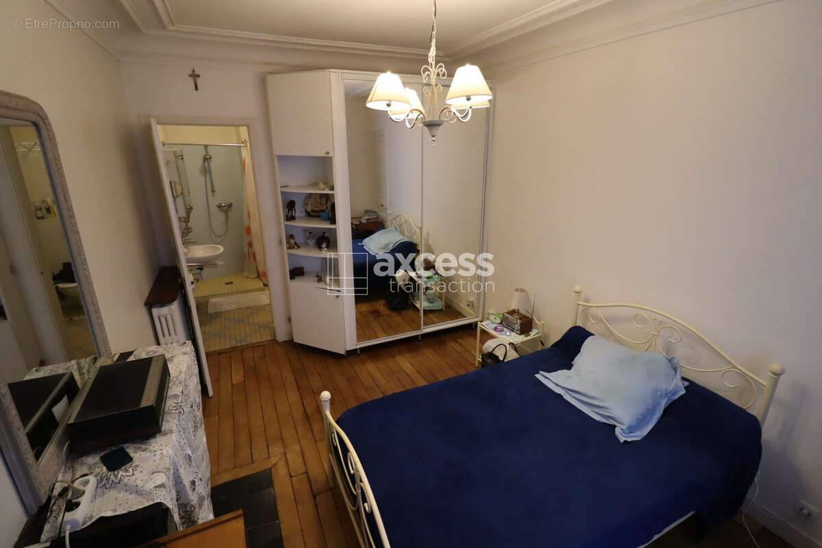 Appartement à PARIS-10E