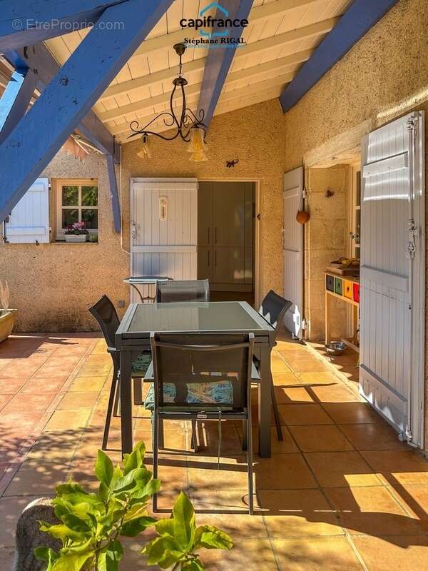 Maison à PUY-L&#039;EVEQUE