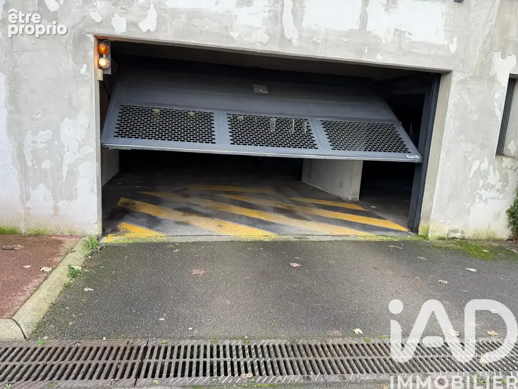 Photo 1 - Parking à ETAPLES