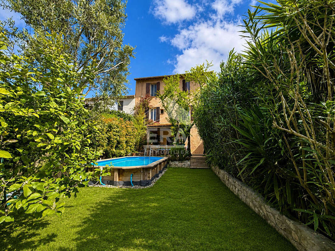 Maison à MOUGINS