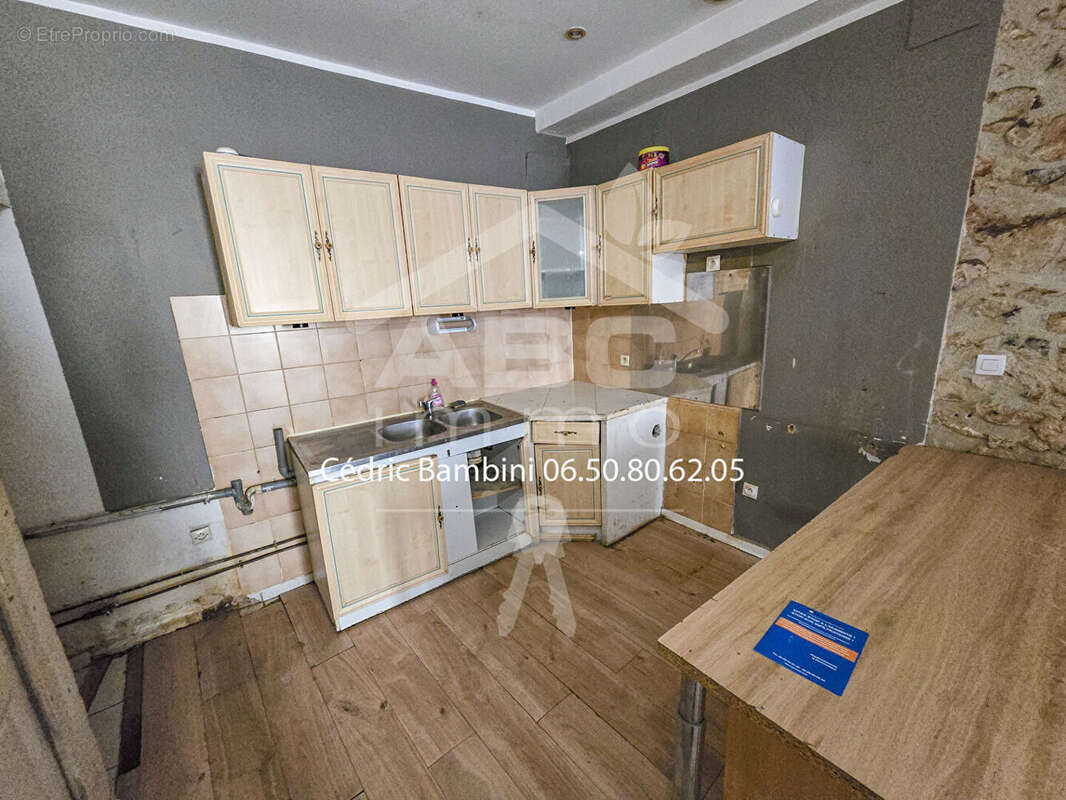 Appartement à SAINT-MAXIMIN-LA-SAINTE-BAUME