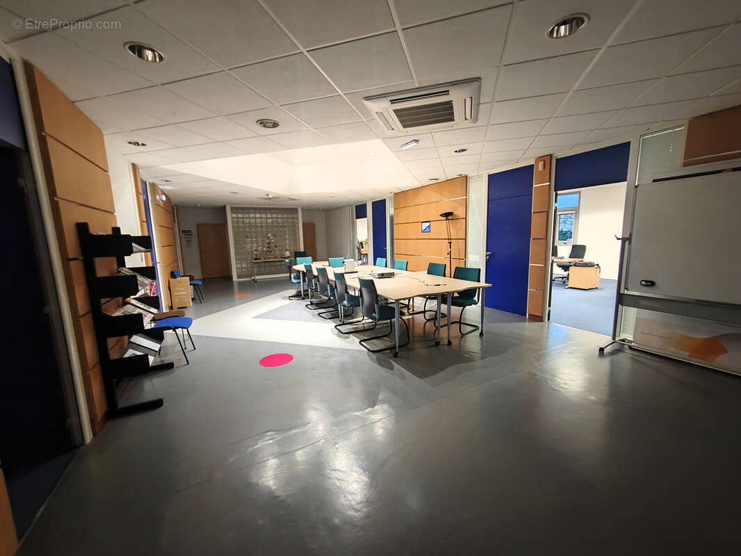 Autre à FONTENAY-LE-COMTE