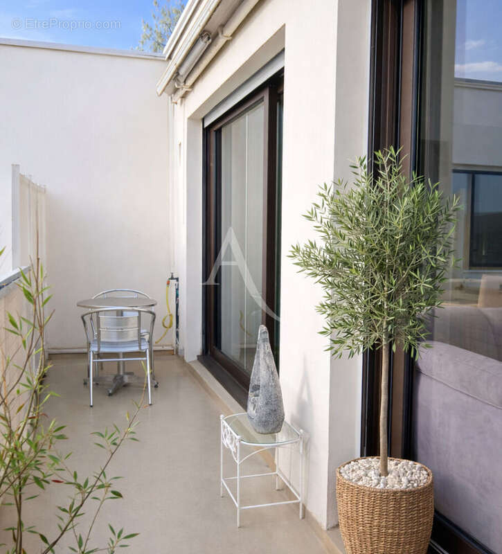 Appartement à LE PLESSIS-TREVISE