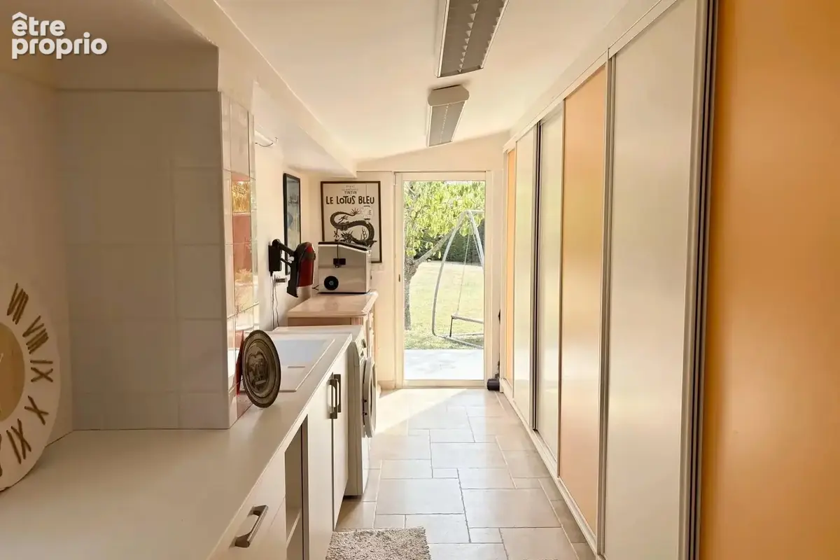 Villa néo provençale 5 pièces + piscine - photo 8