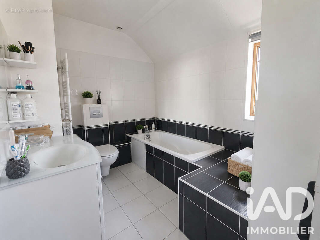 Maison 84 m² à Chalons-En-Champagne  - photo 8