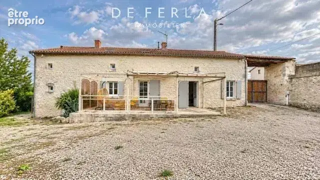 Maison à MIREBEAU
