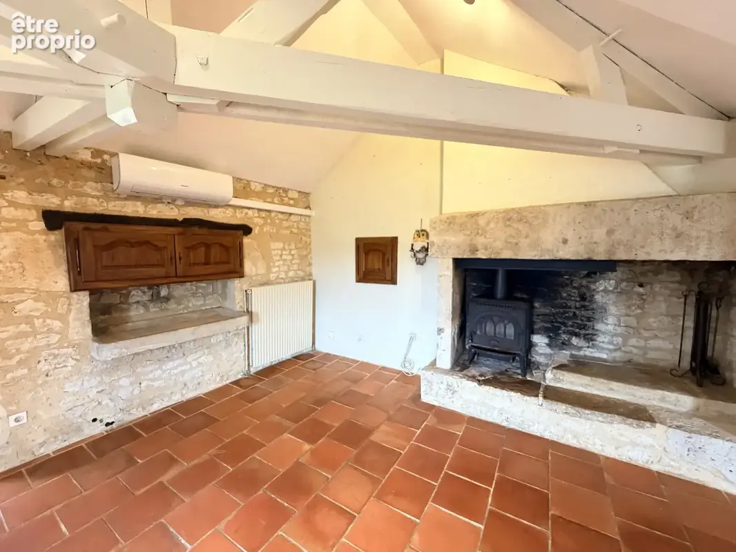 Maison en pierre avec point de vue dominant - photo 8