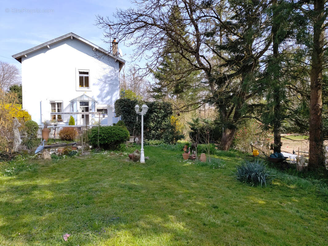 Maison à MONT-SUR-MEURTHE