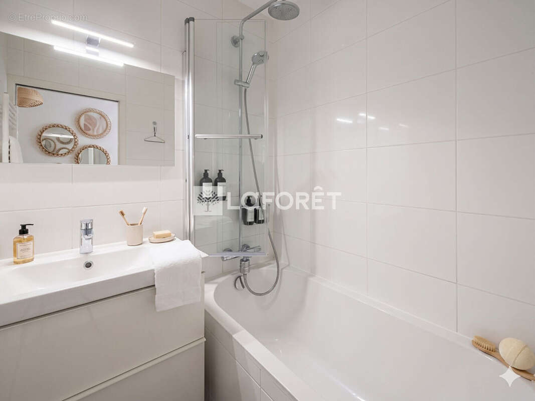 Appartement à SURESNES