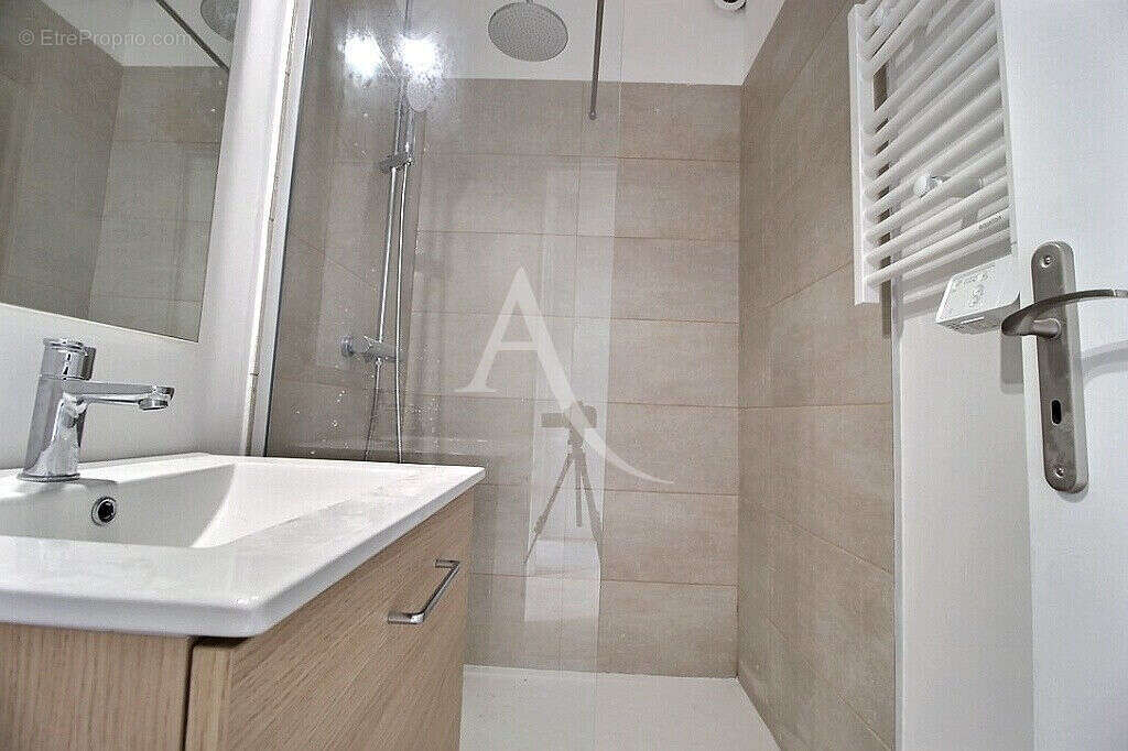 Appartement à MARSEILLE-6E