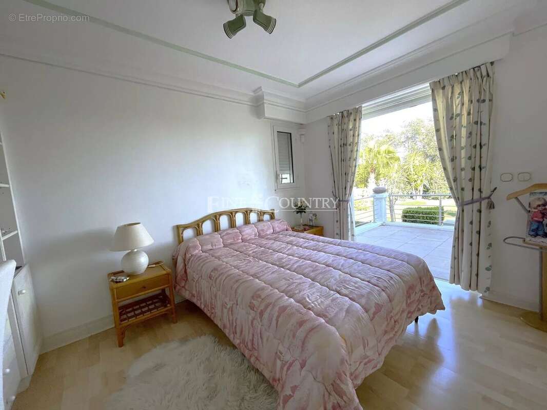 Maison à AURIBEAU-SUR-SIAGNE