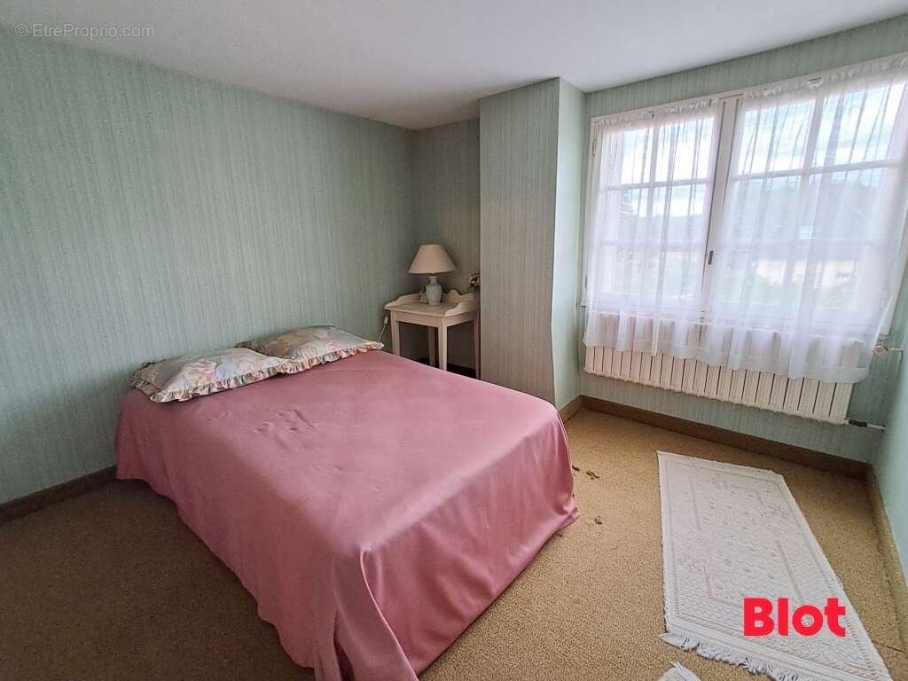 Maison 125 m² à Saint-Helen  - photo 9