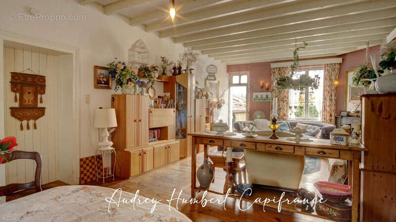 Maison à BUXIERES-SOUS-LES-COTES