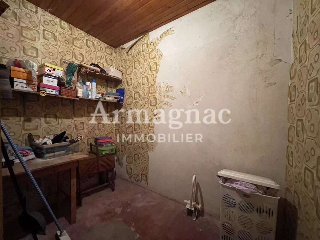 Maison à COURRENSAN