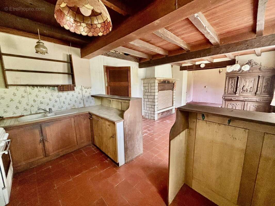 Maison à SAINT-ANTOINE-DE-FICALBA