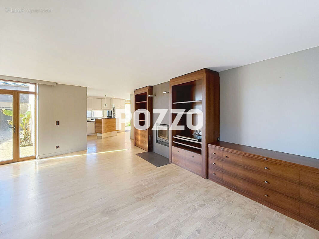 Maison à SAINT-LAURENT-DE-CUVES