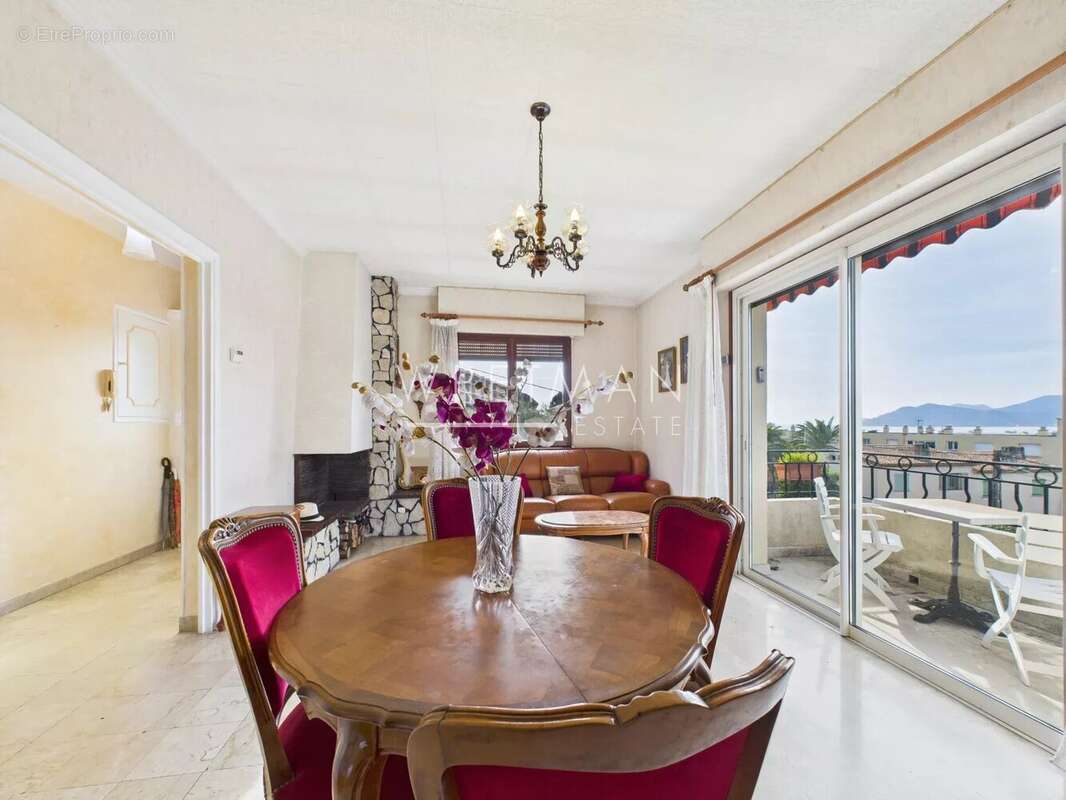 Appartement à CANNES