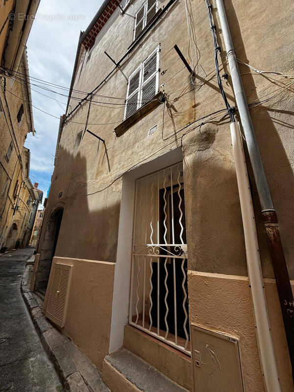 Appartement à HYERES