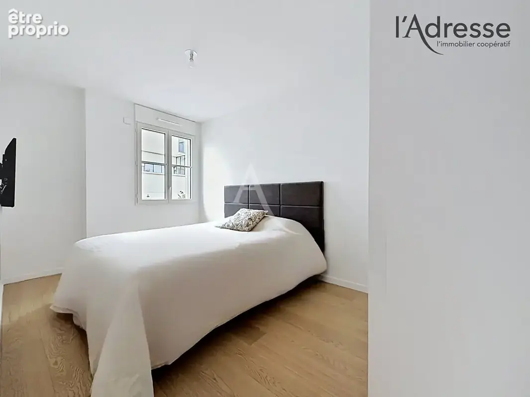 PUTEAUX/ Ampère - Appartement 3/4 pièces 76m² - 1 Terrasse - 1 Cave - 1 Parking - photo 8