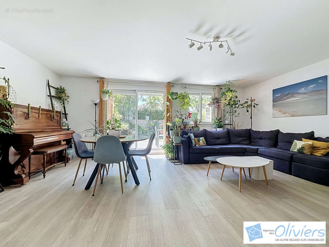 Maison 101 m² à Guyancourt  - photo 2
