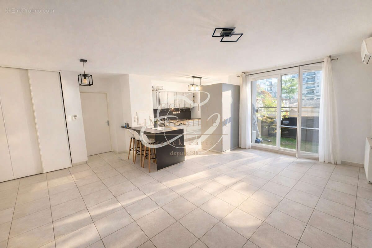 Appartement à VENISSIEUX