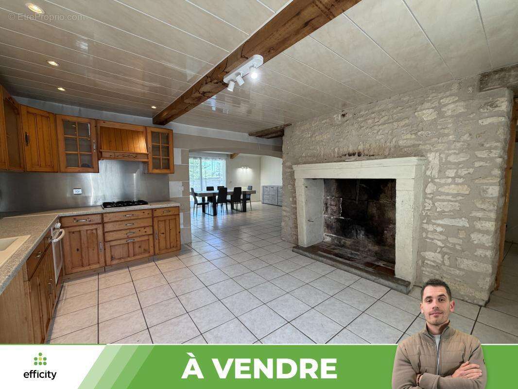 Maison 169 m² à Chabournay  - photo 3