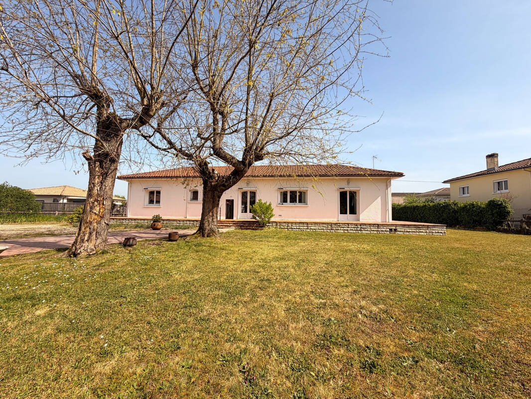 Maison à SAINT-ANDRE-DE-CUBZAC