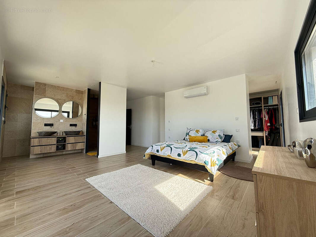 Maison à CHATELLERAULT