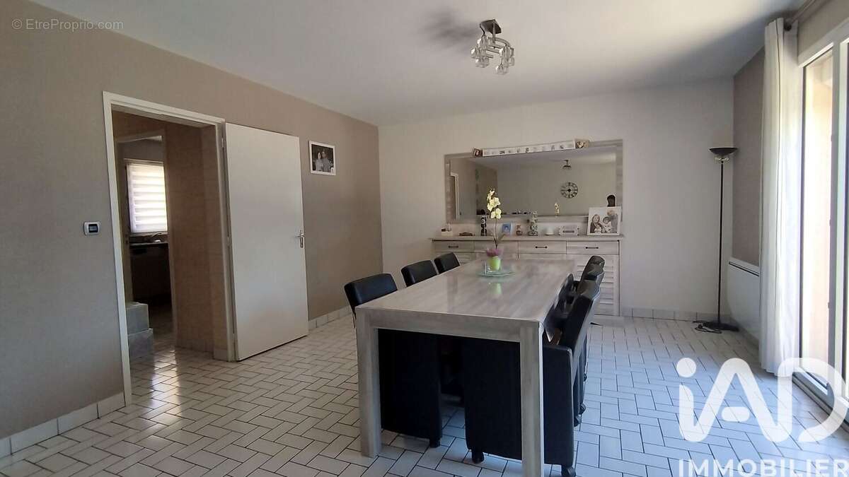 Photo 3 - Maison à LE PETIT-QUEVILLY