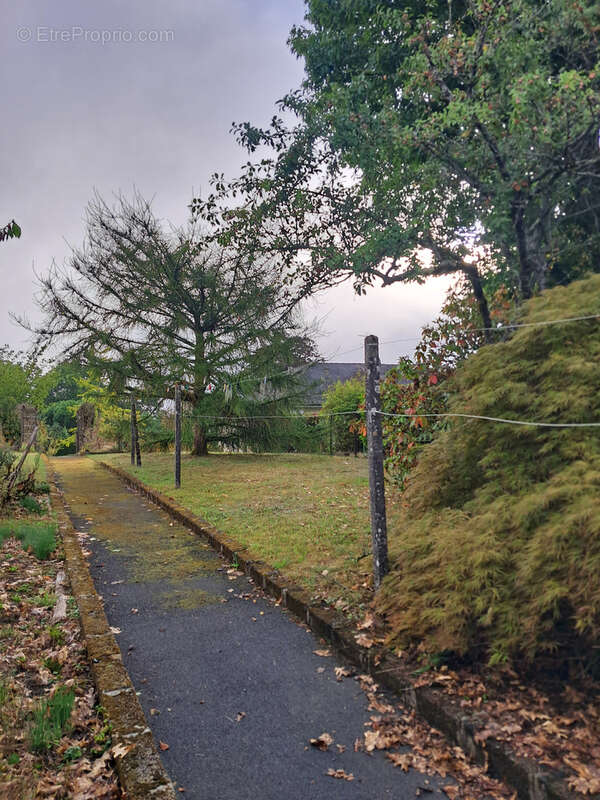 Maison à ARNAC-POMPADOUR