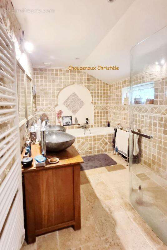 24210 Thenon : maison et 3 Gîtes - photo 7