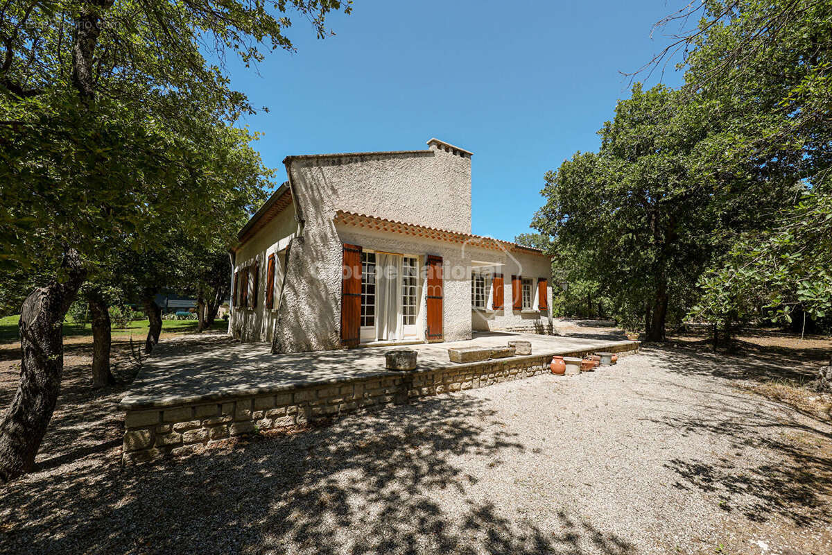 Maison à MAZAN