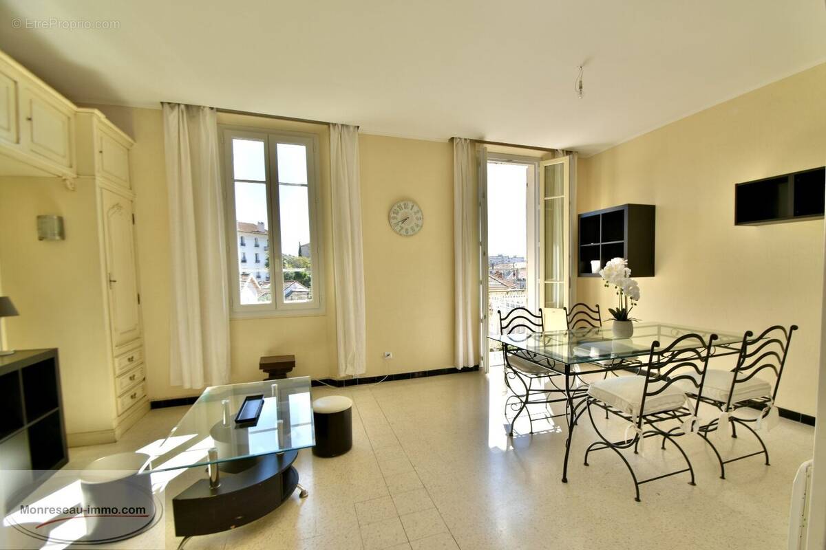 Appartement à CANNES