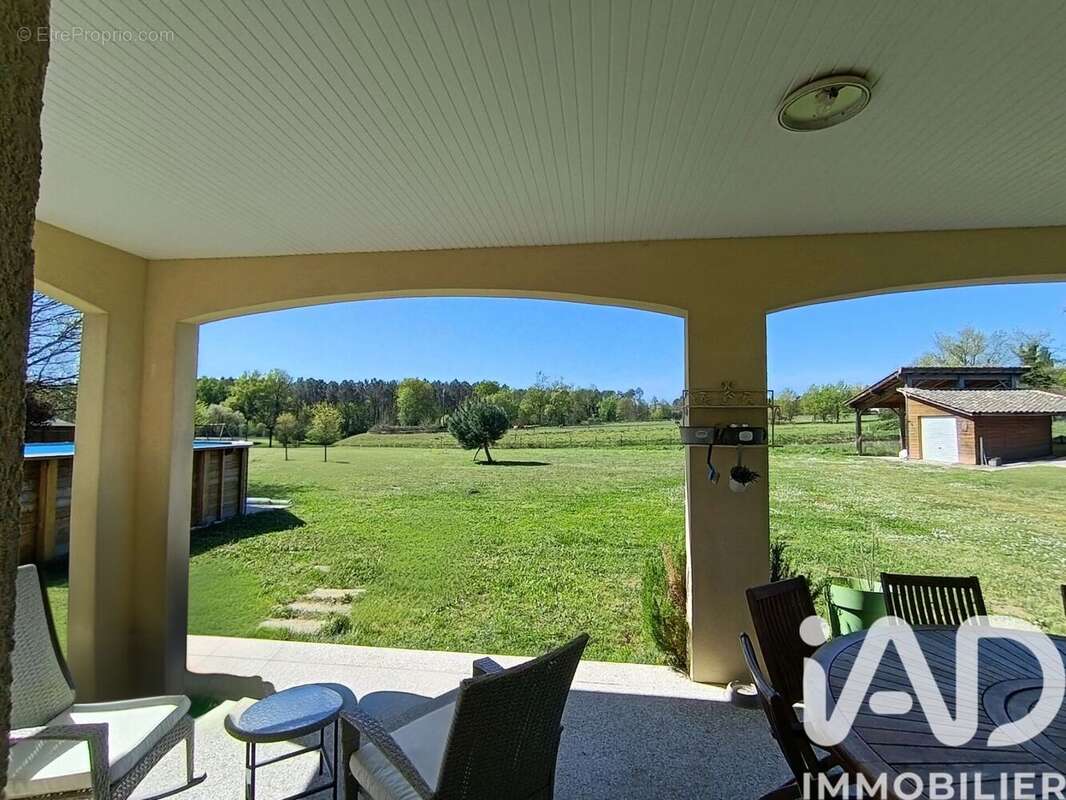 Photo 2 - Maison à LAGORCE