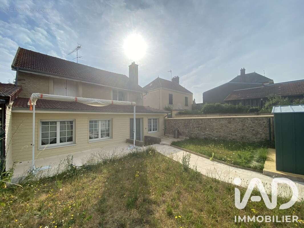 Appartement 86 m² à Sonchamp  - photo 5