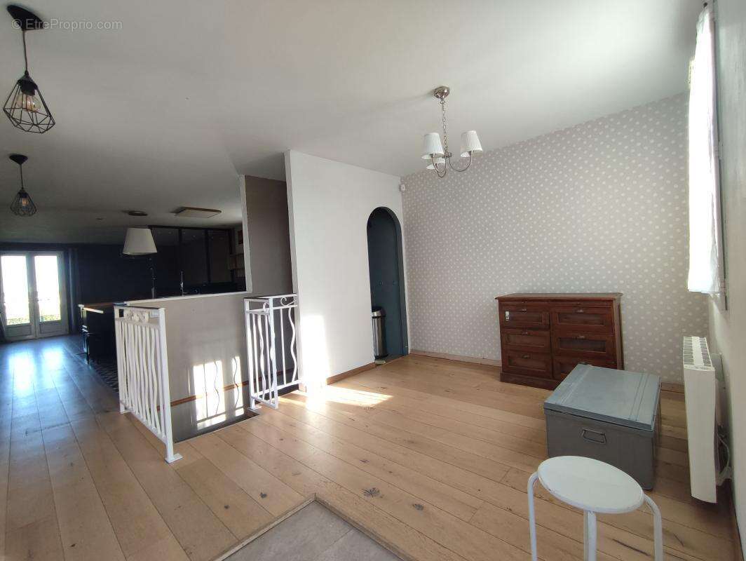 Maison à PORT-DES-BARQUES