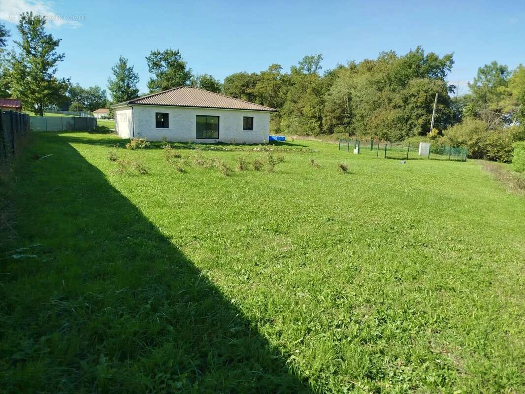 Maison à SAUSSIGNAC