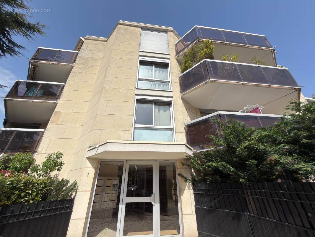 Appartement à SAINT-MAUR-DES-FOSSES